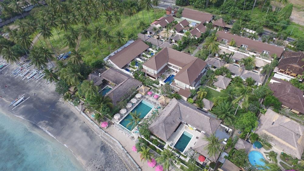 Puri Mas Boutique & Resort 4*